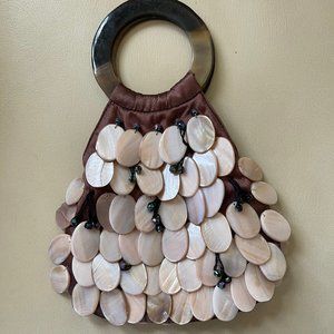 Minibag Shell-like iridescent w/ tortoise handle
